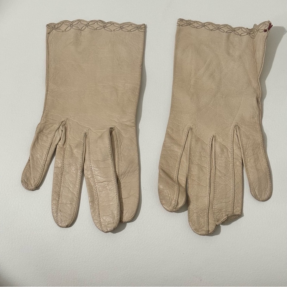 Aris Vintage women’s leather gloves size 7.5